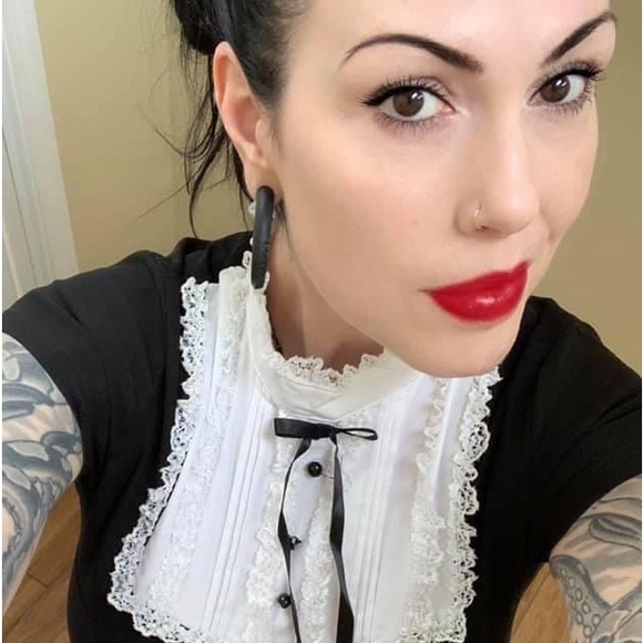 Meet your Posher, Amy - Picture 5 of 16